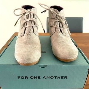 Tom’s suede Kala wedge ankle booties. Used once and in excellent conditions.